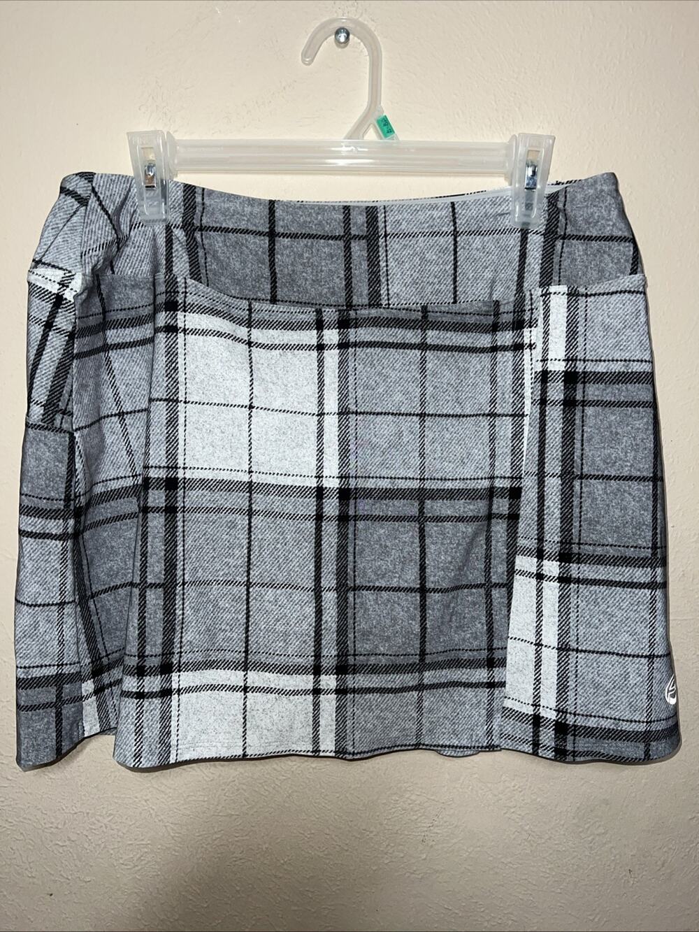 WOMEN'S FORAY GOLF SKORT, SIZE: XL, COLOR: Grey Black Plaid Pocket Stretch